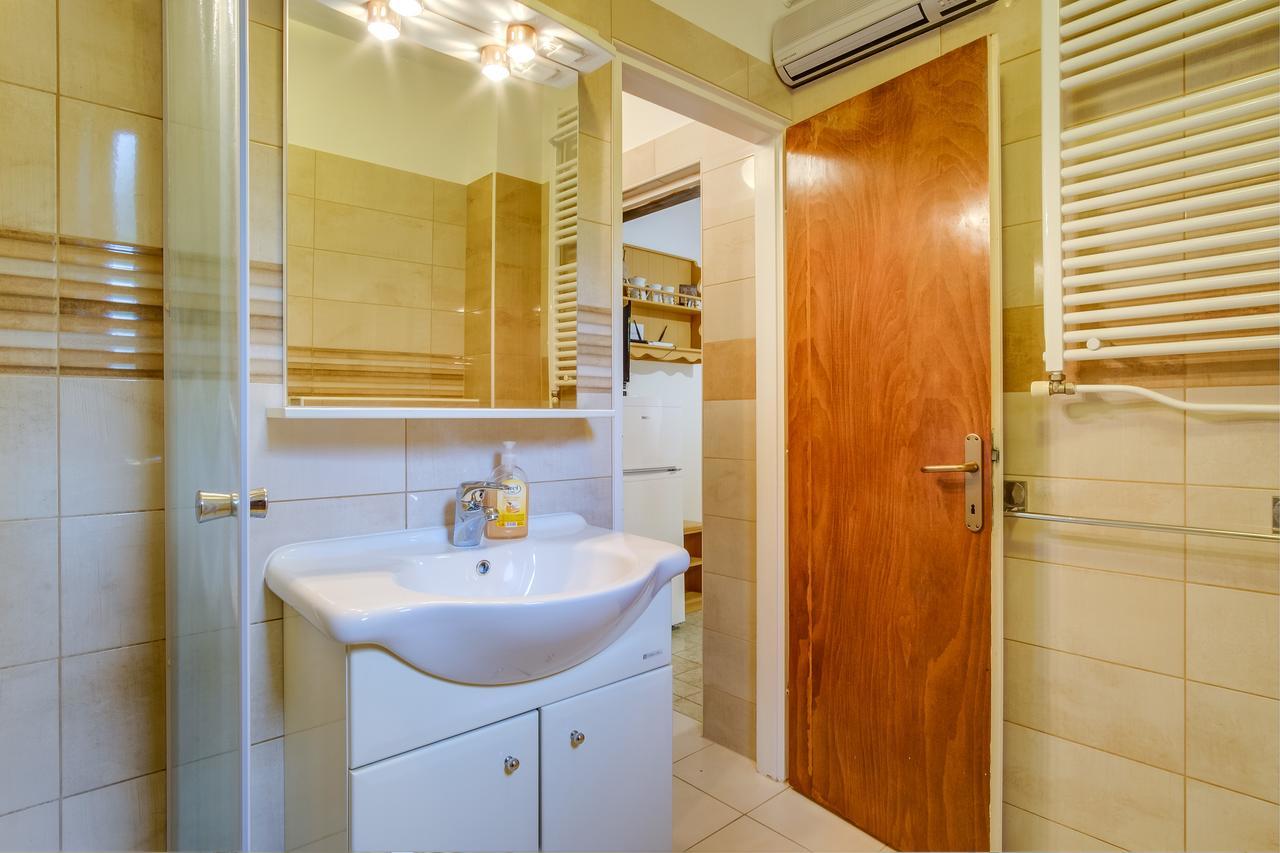 Apartments Beba Mali Lošinj Zewnętrze zdjęcie